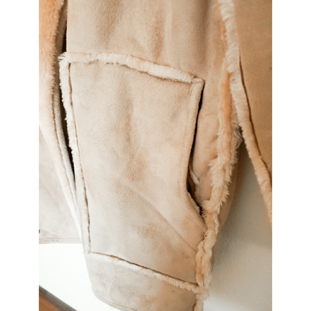 Reversible Teddy Jacket - Picture 5 of 6